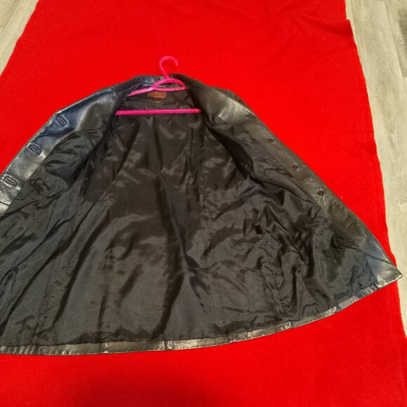 Danier Black Leather Coat Jacket with buttons - Picture 6 of 16